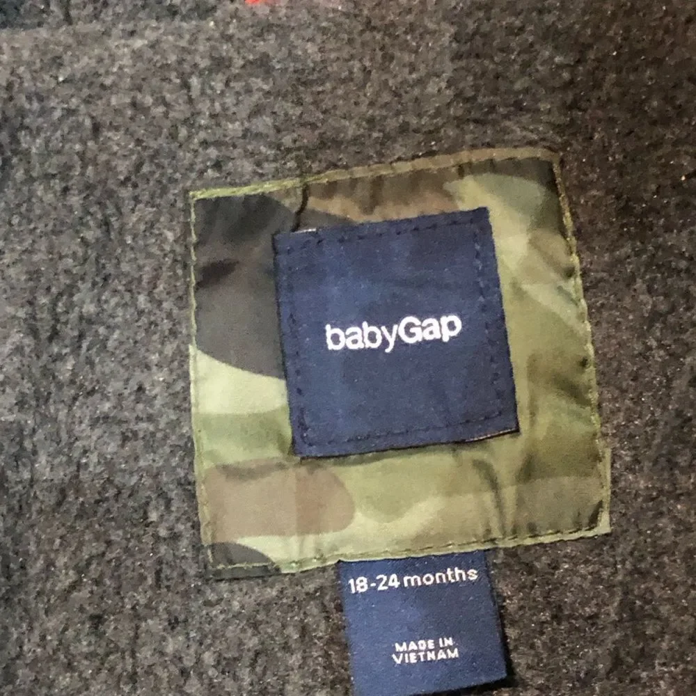 GAP Camouflage Baby Snowsuit Size 18-24 months